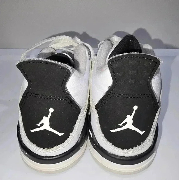 Nike Air Jordan 4 Retro Military Black Size 1Y BQ7669-111 - Picture 2 of 8